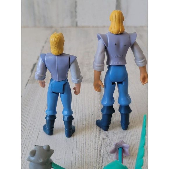 Pocahontas Captain John Smith Miko flit toy figure Disney playset - Picture 8 of 10